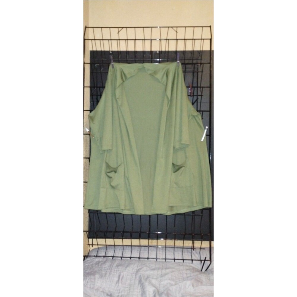 Women’s Green Solid Knit Short Sleeve Pullover Top Regular Size Type Shirt